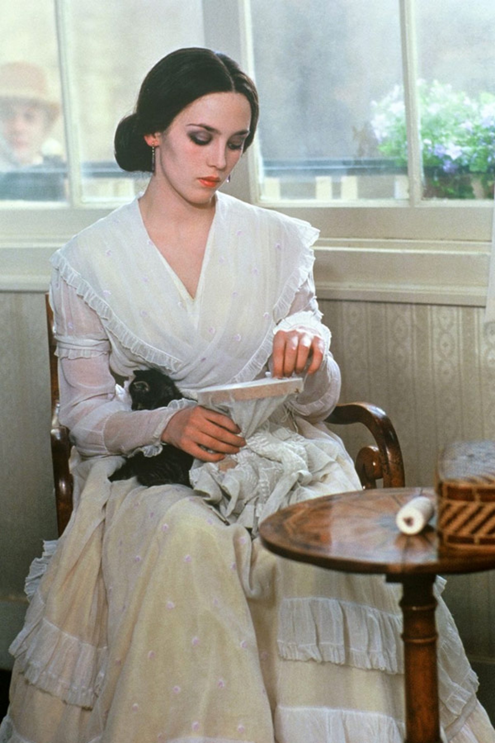 娶了巩俐的雅尔，曾有个漂亮的未婚妻，对方正是法国女神阿佳妮