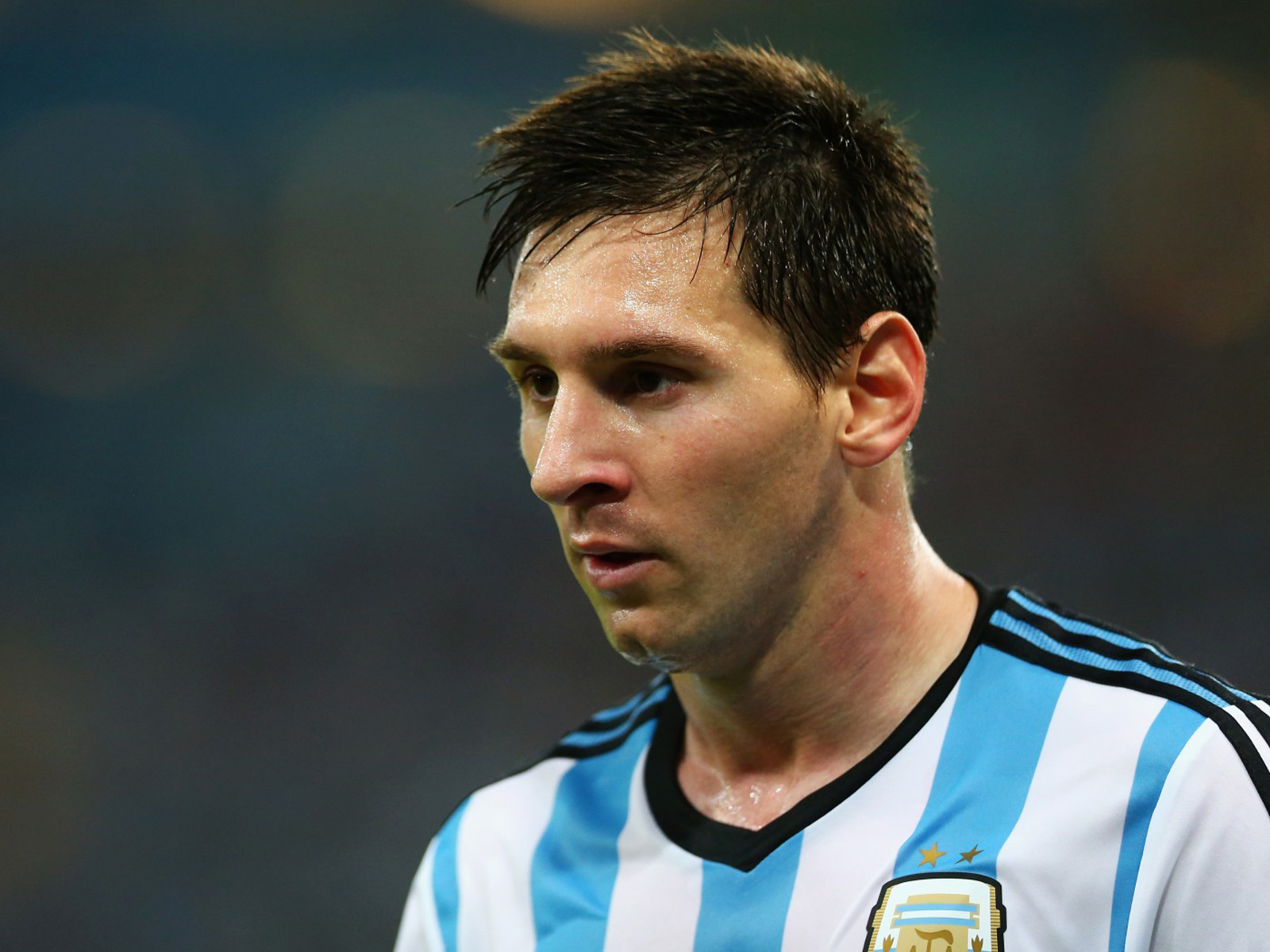 足球神话梅西：为妻子守身如玉13年，最大黑粉竟是亲儿子