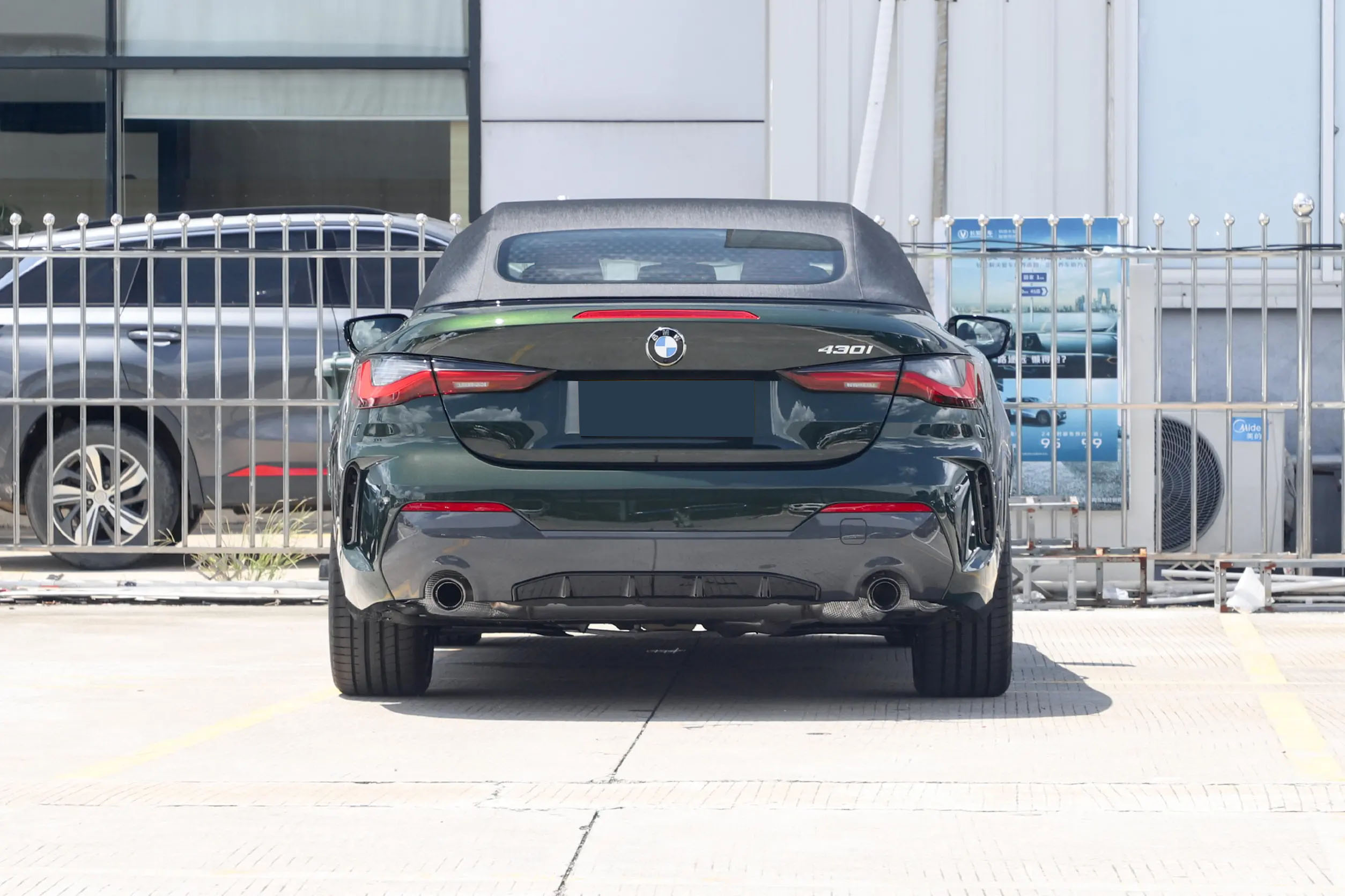 宝马245i,宝马4系双门轿跑运动帅气操控好