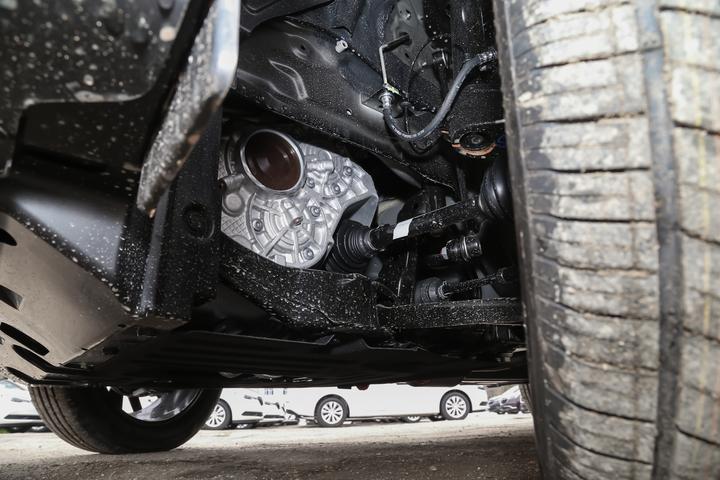 哈弗h6拆车件减震器,哈弗h6拆前减震器