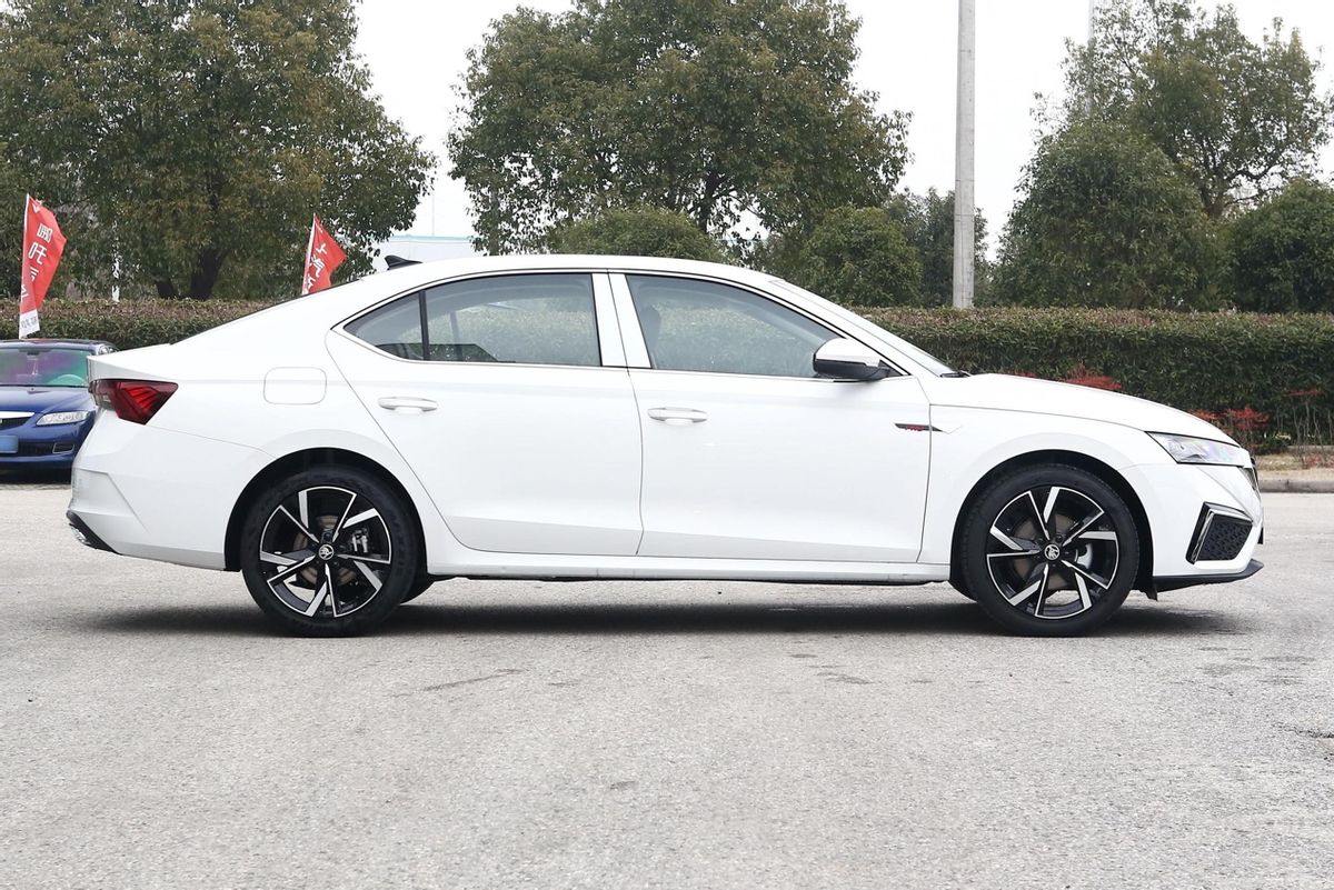 试驾斯柯达明锐2021,深度试驾斯柯达昕锐1.5手动