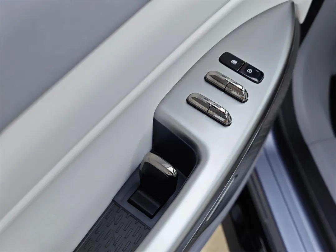 东风奕派007深度测评智能驾驶,东风奕派007实车颜色