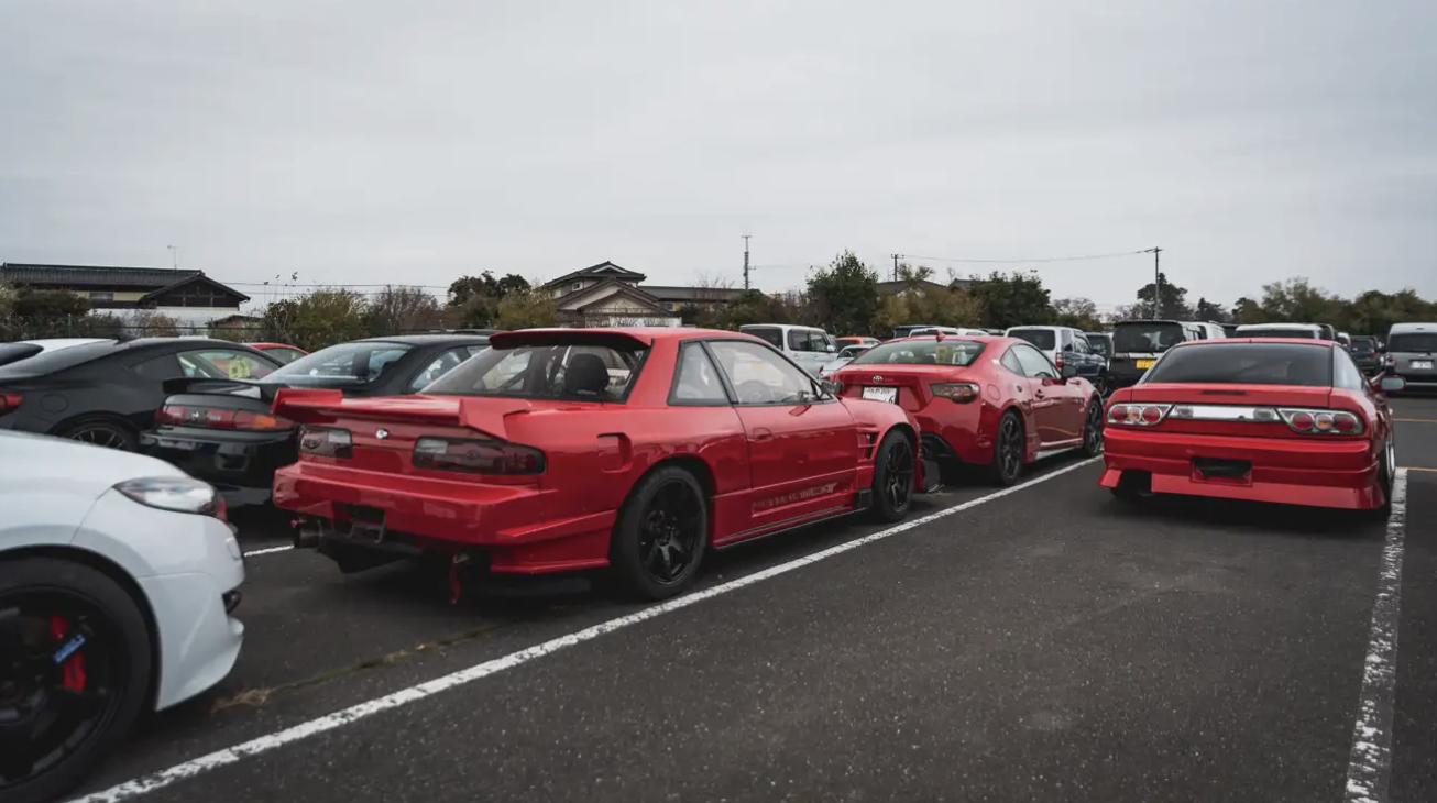 日本二手车拍卖市场,日本最大的二手车拍卖市场