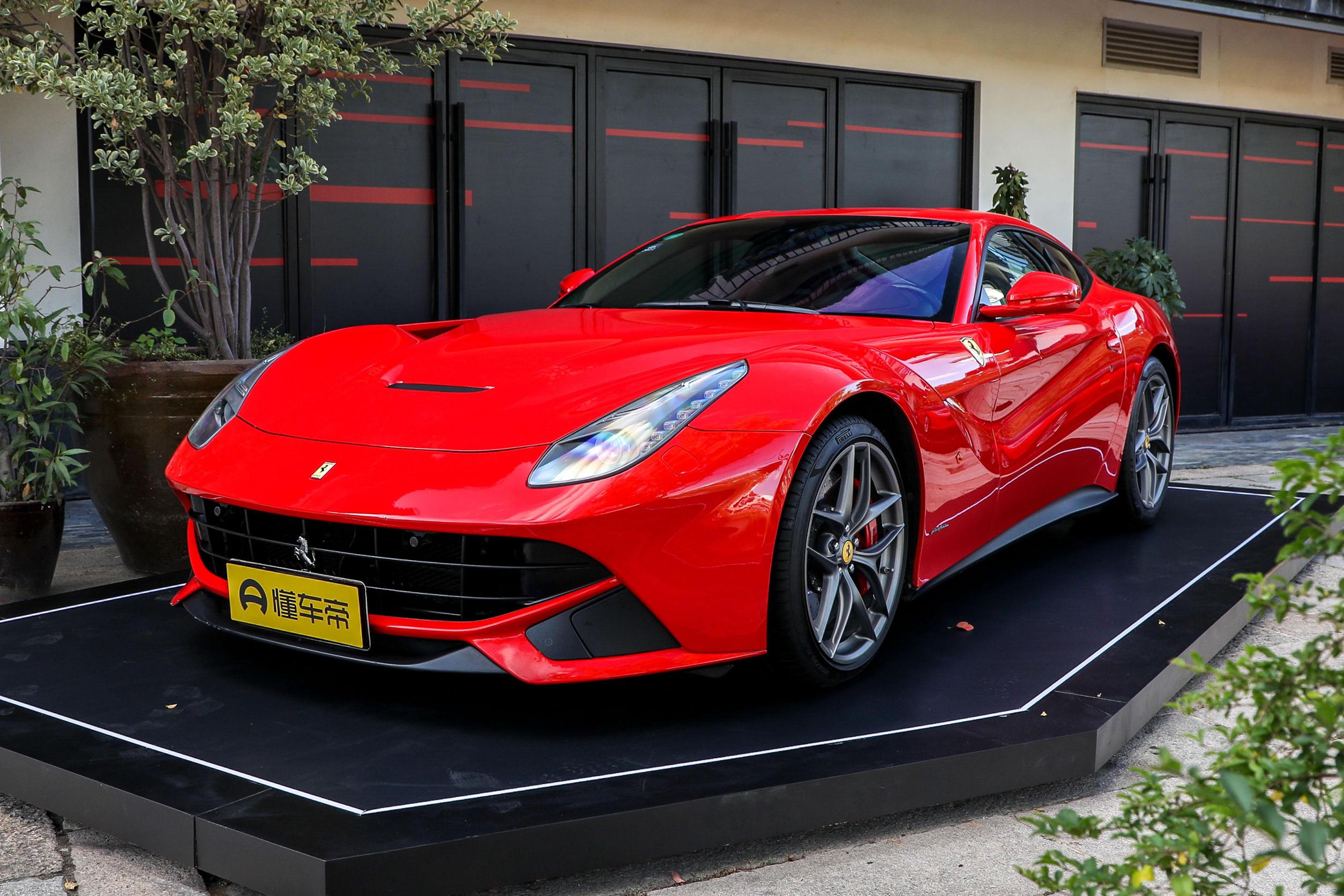 卡塔尔世界杯足球时速,卡塔尔世界杯巨星开啥车