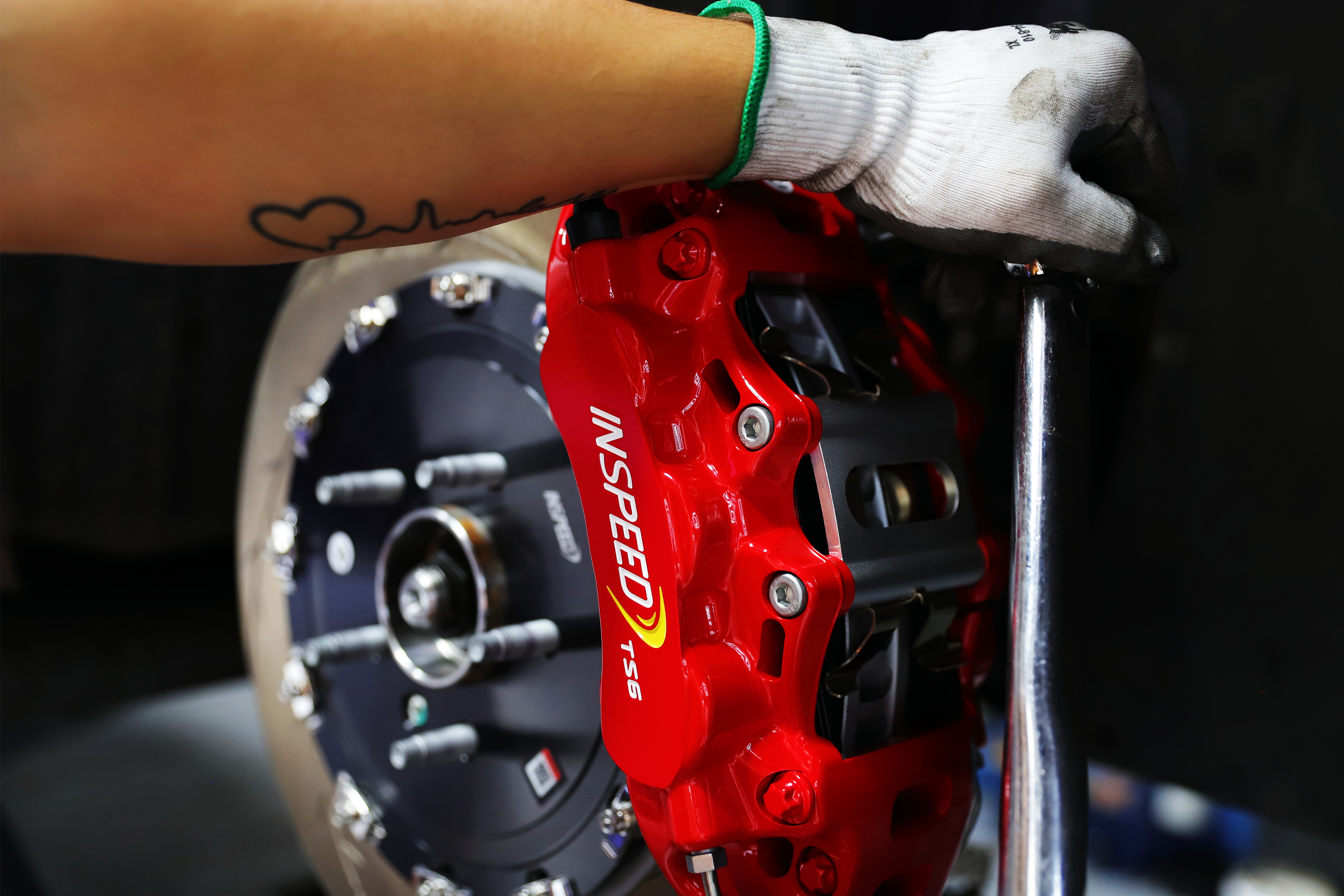 美系君威2.0,别克君威升级为econnect