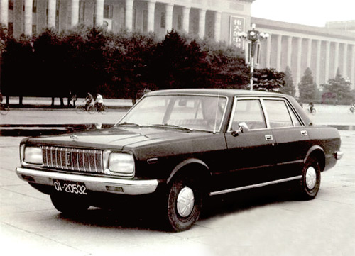 中国的第1辆车是什么名字,中国的第1辆轿车是什么牌子