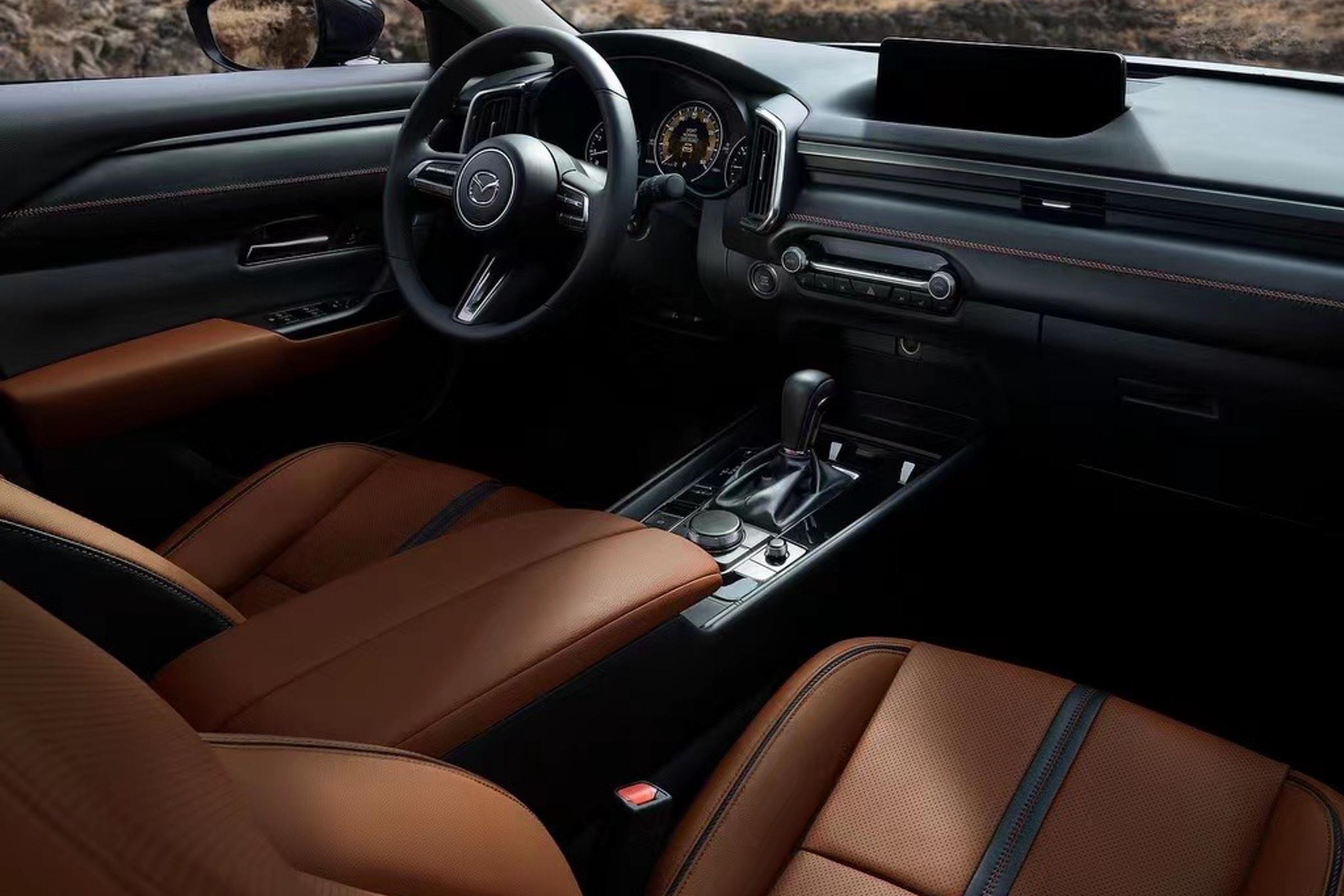 马自达cx50对比阿特兹选哪个,马自达cx-50最新消息有望12月亮相