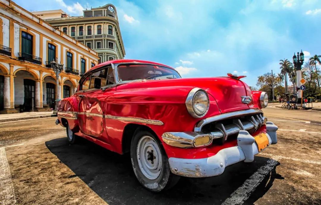 古巴老爷车集体复活，组团改成纯电驱，这将是另外一种体验