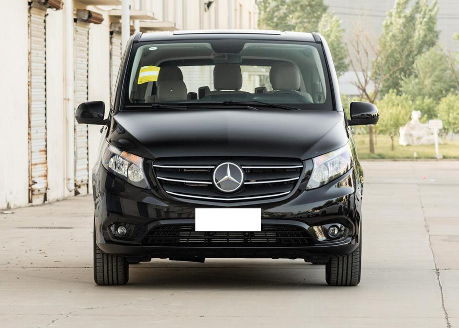 奔驰威霆低配七座布局,奔驰威霆9座5万左右