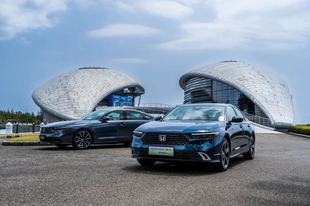 2023款雅阁phev落地价多少钱,雅阁ephev纯电续航突破200km