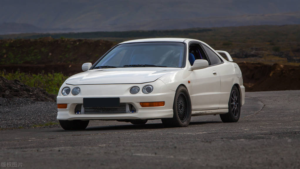 本田型格手动挡2023款二手车,本田型格2023款240TURBO幻夜豪华版