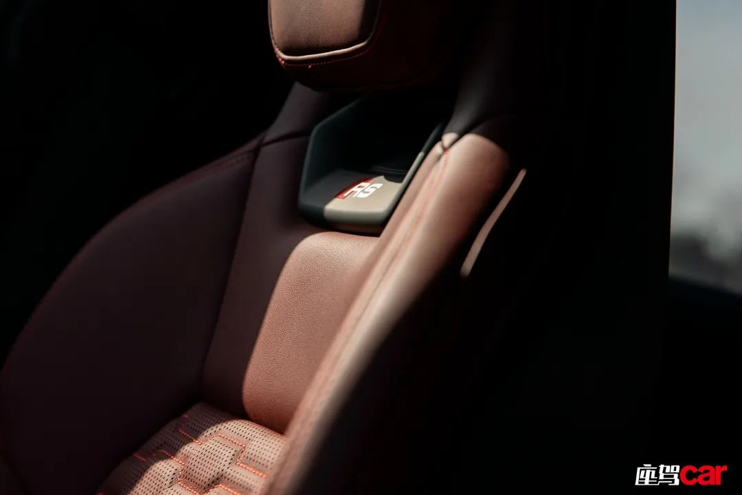 奥迪全新轿跑e-trongt价格,奥迪e-trongt自动驾驶