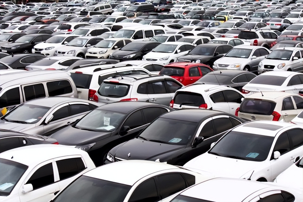 二手车价格崩了,二手车崩盘后的危机