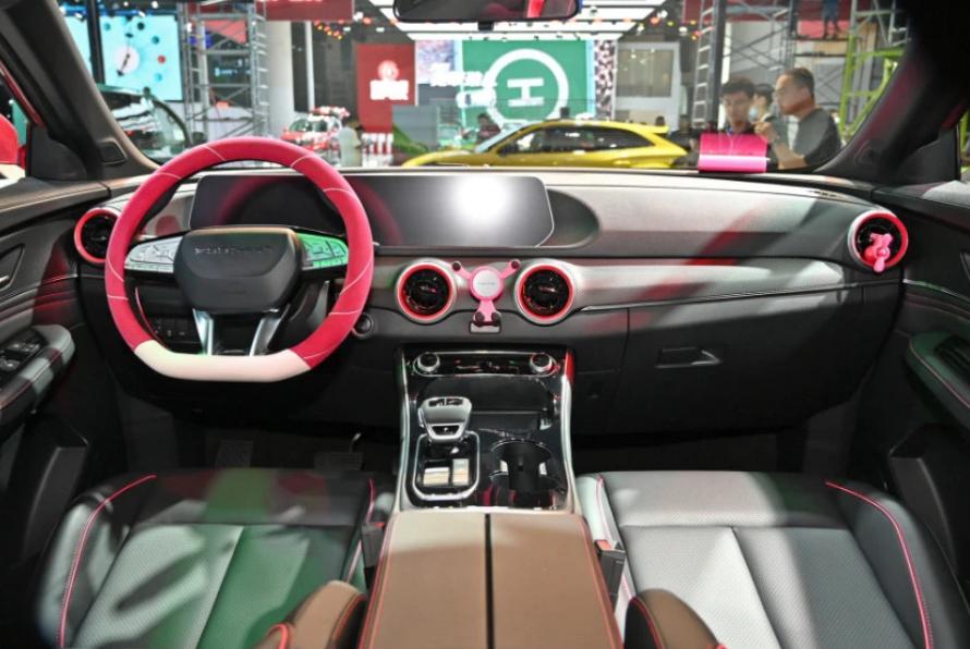 一款适合女生开的高颜值小型车,三款简单易上手的入门小车推荐