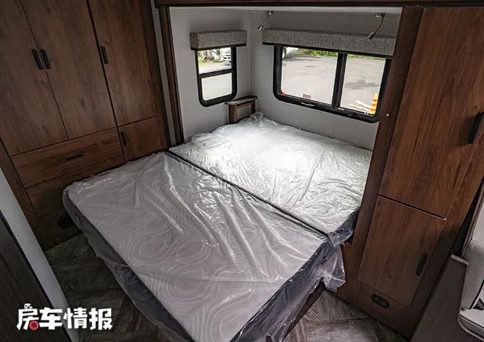 2023款奔驰斯宾特房车白色,斯宾特2011款原装进口c级欧版房车