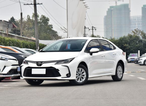 2021款英朗1.5和朗逸1.5风尚,朗逸2021款1.5l自动舒适型英朗