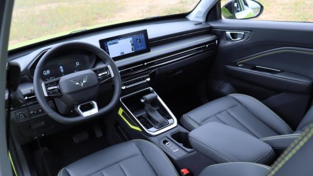 五菱星驰1.5自吸动力实测,五菱星驰是小型suv吗