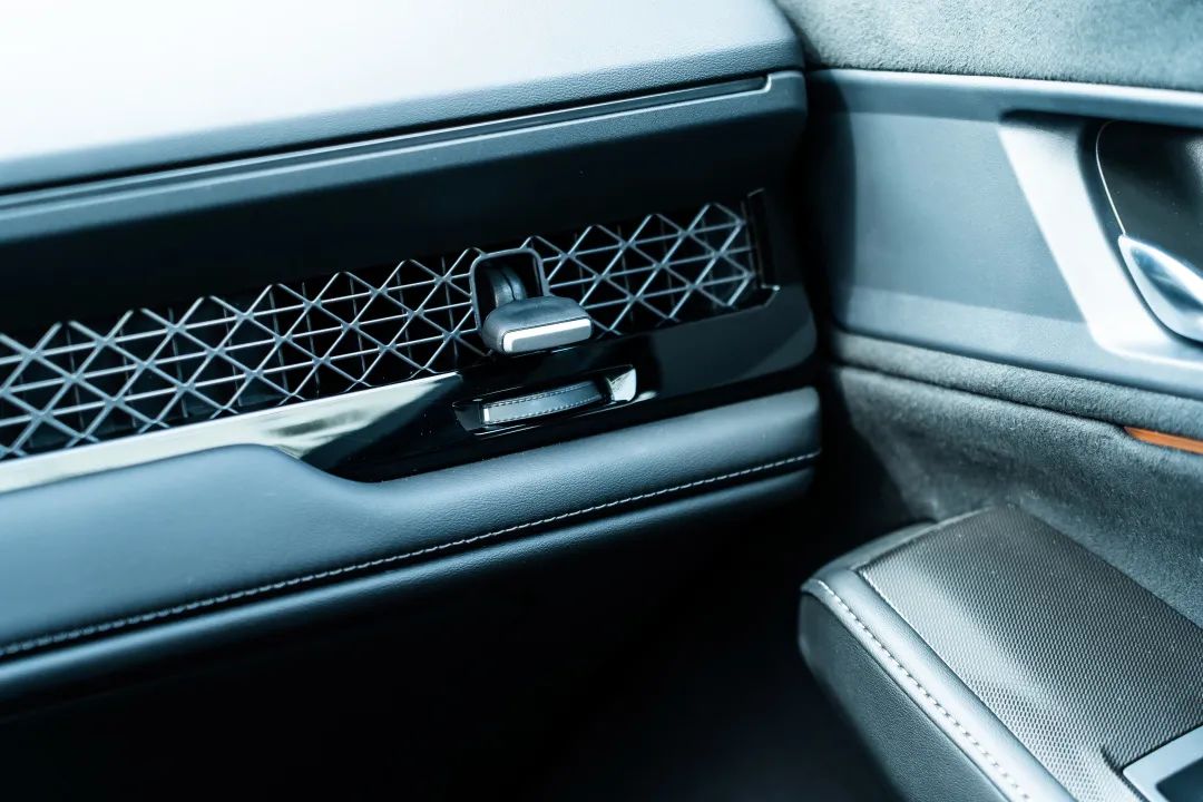 2023款雅阁phev落地价多少钱,雅阁ephev纯电续航突破200km