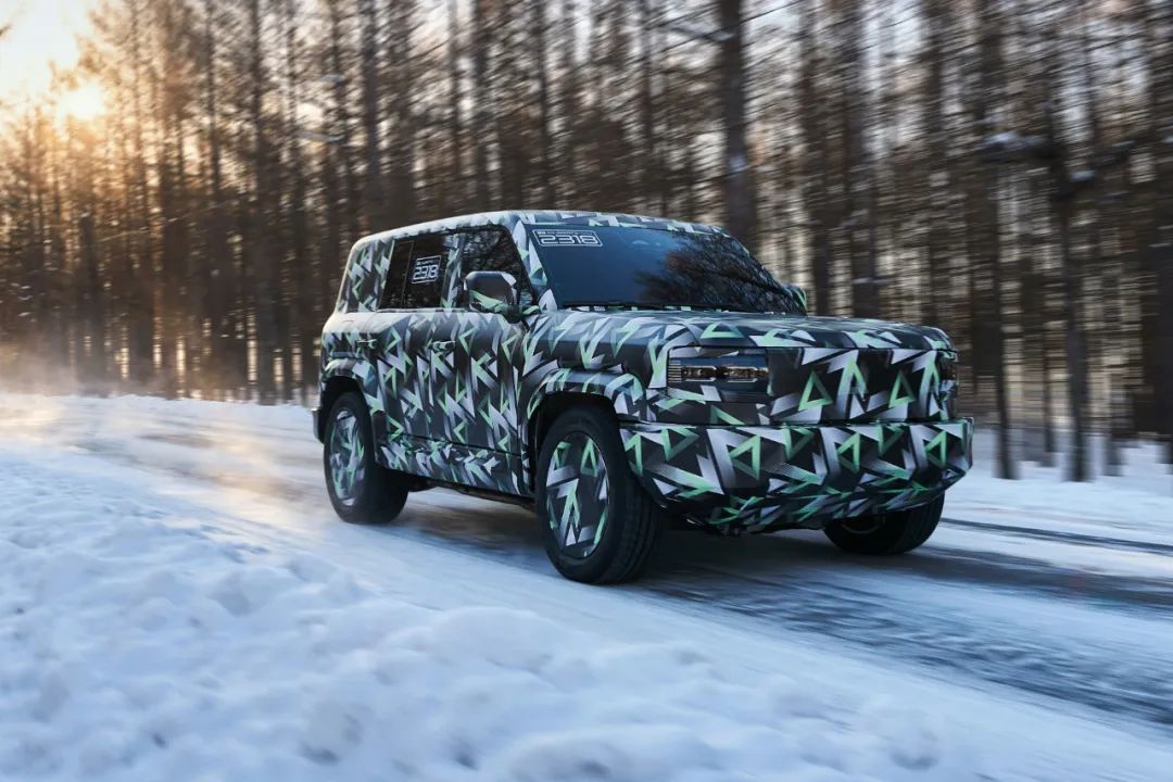 全新哈弗h5实车曝光试骑,最新款哈佛h5测试车