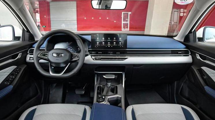 学生党开的车哪个最省油,学生开什么车有逼格