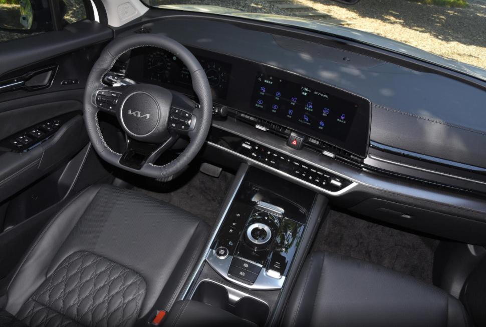 起亚狮铂拓界现代第五代途胜,起亚狮铂拓界2024款轴距