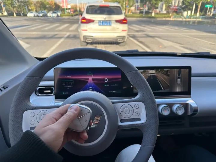 五菱airev晴空两座标准版,五菱miniev晴空版