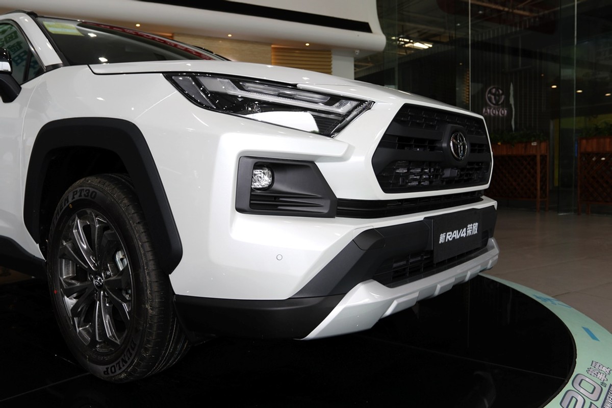 新款rav4荣放弯道评测,全新rav4荣放带你十足安全感