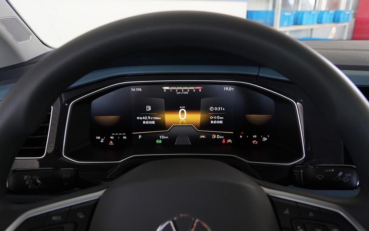 大众朗逸XR正式亮相跑了多少公里,上汽大众朗逸XR售价