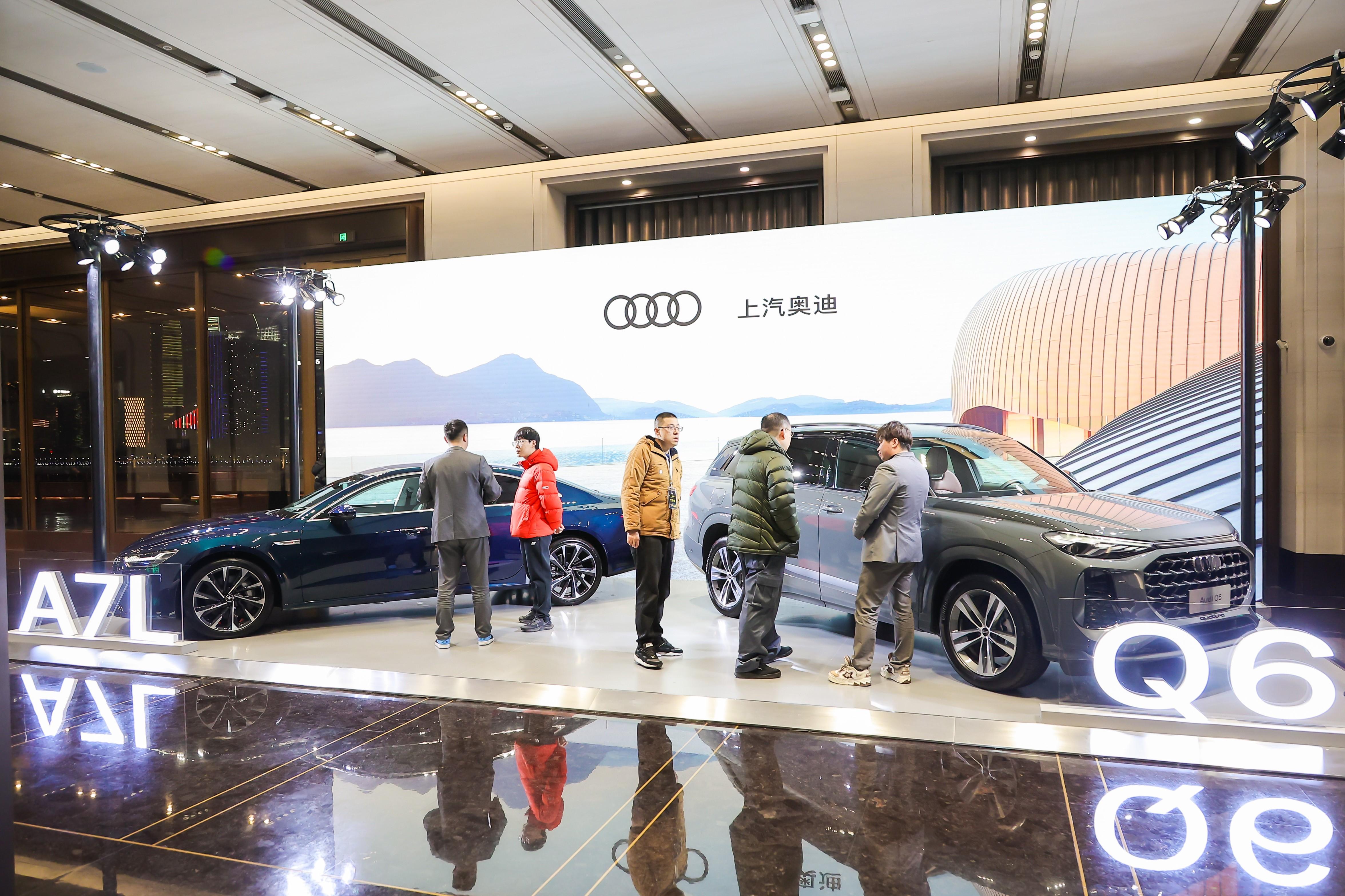 新时代的奋进者,新时代的奋斗者与追梦者