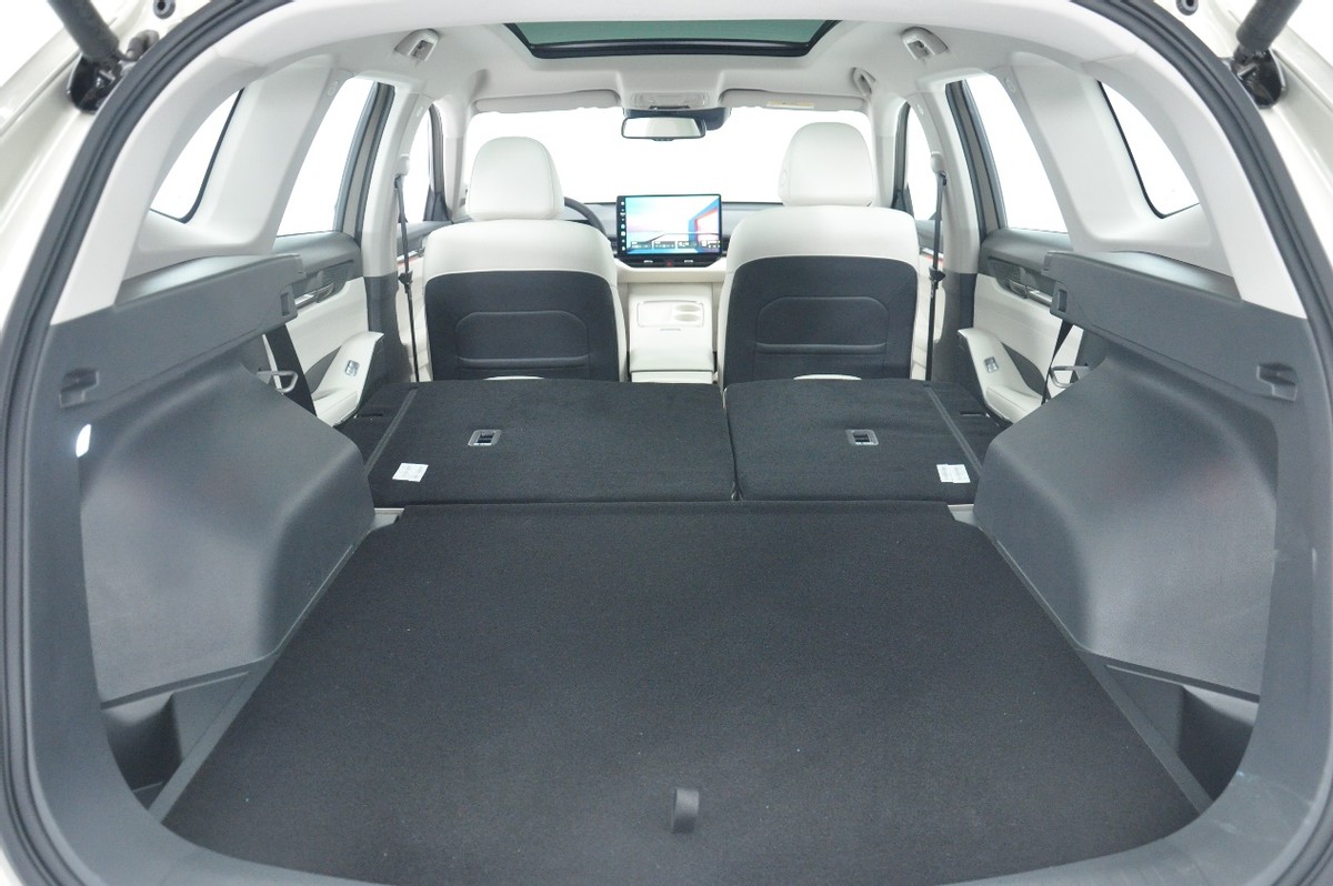 新款h6高科技,哈弗h6三代2.0两驱max内饰