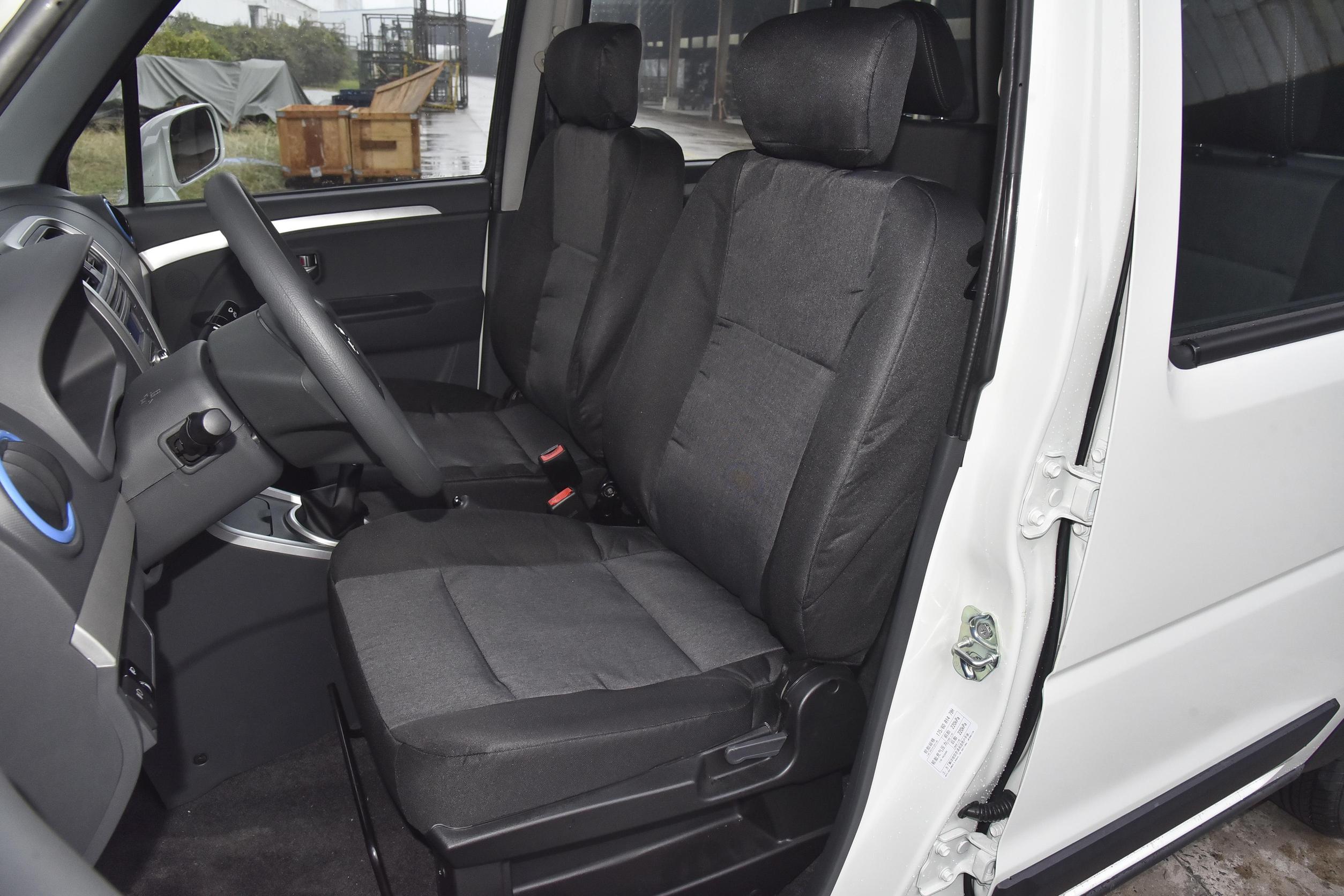 新款北斗星x5值得买吗,5-10w适合年轻人的家用车