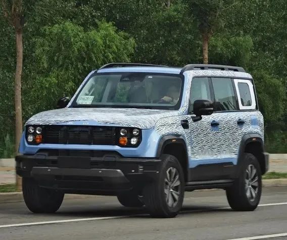 全新哈弗h5实车曝光试骑,最新款哈佛h5测试车