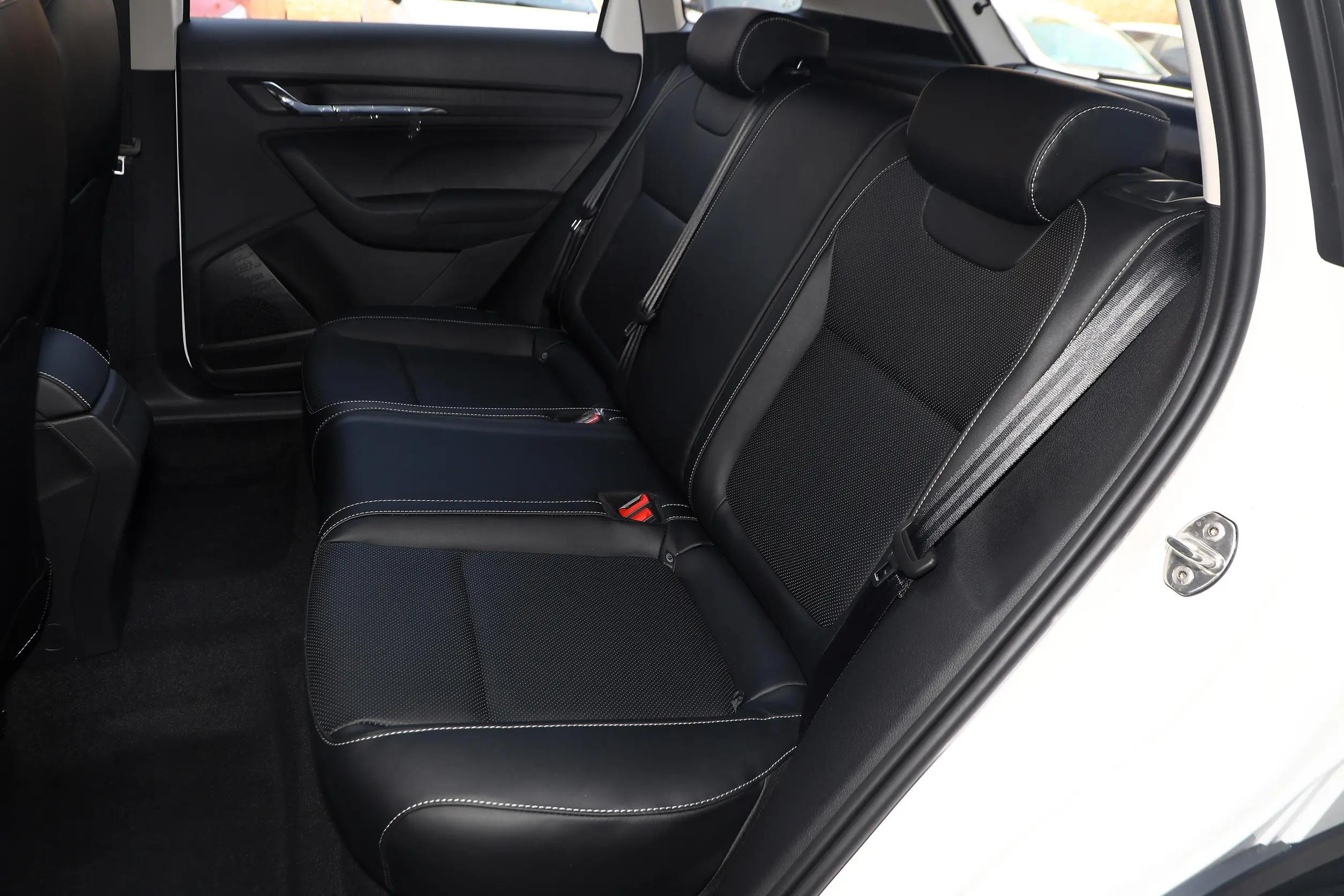 柯米克高性价比德系suv,5-8万小型suv2021柯米克