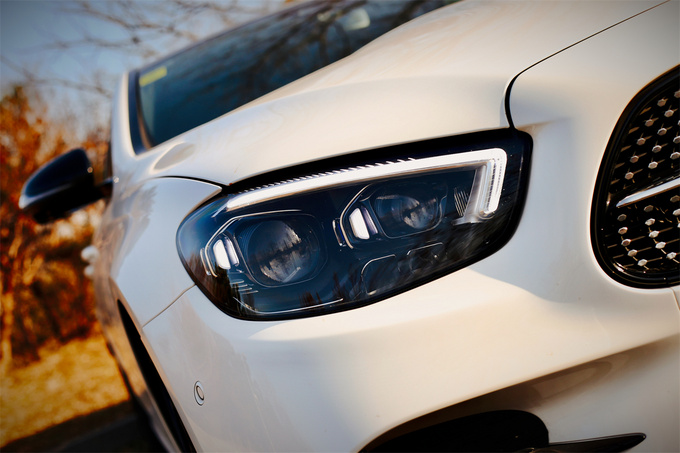 奔驰e标轴买260还是300,奔驰a级180评价