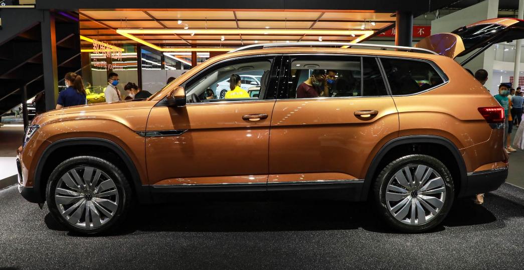 全新超感内饰,新内饰更科技