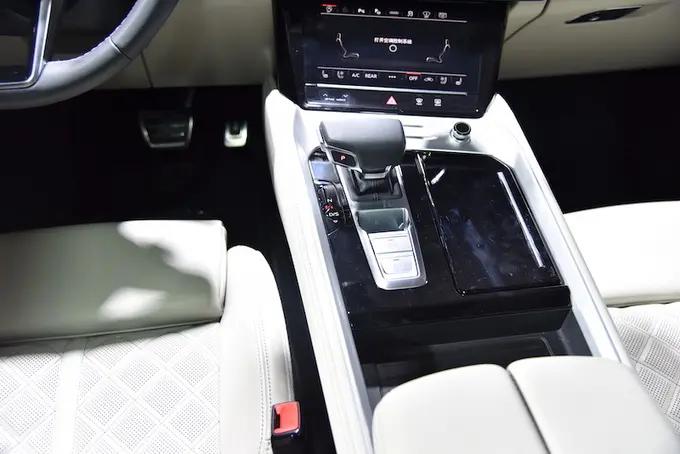 奥迪q6e-tron将于2022年首次亮相,纯电奥迪q62023款落地多少钱