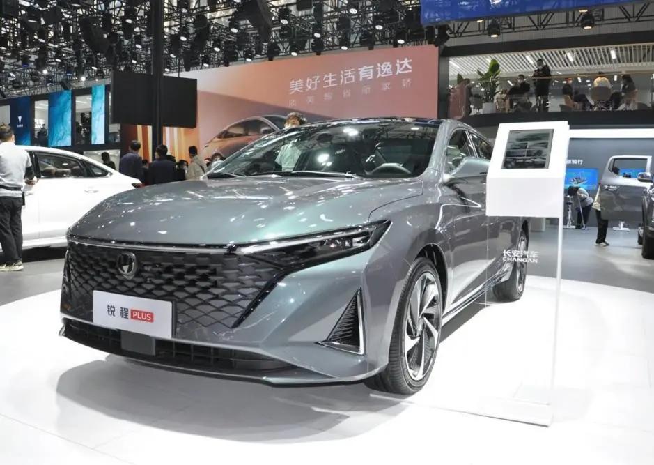 长安逸动plus长安锐程cc2021款,长安锐程cc与长安逸动plus