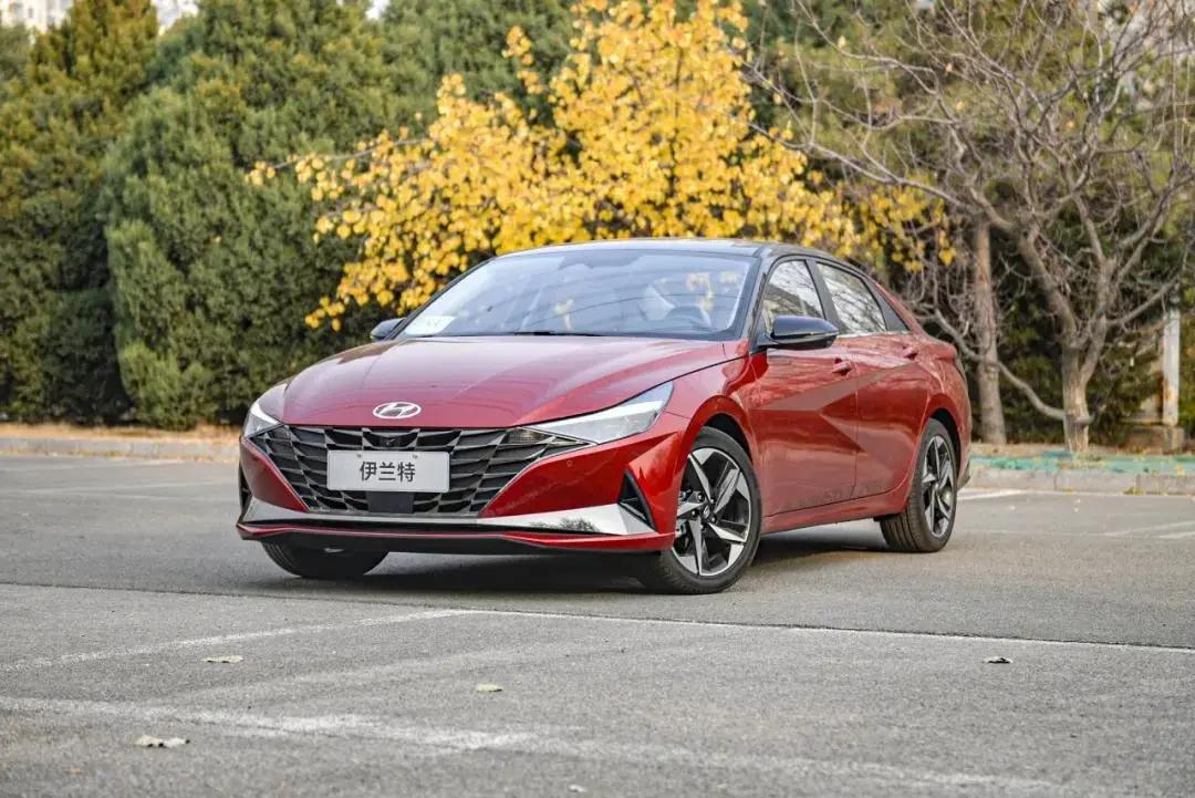 新一代伊兰特哪个配置最有性价比,传统代步新伊兰特试驾感受