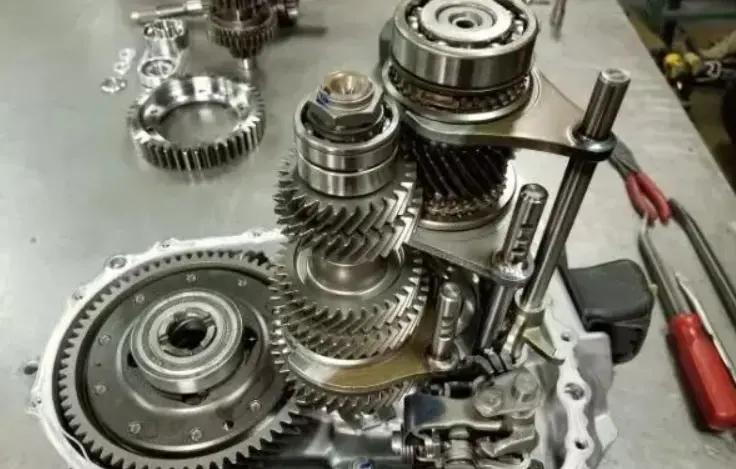 吉利帝豪gs1.4tcvt变速箱评测,2018款吉利帝豪变速箱是什么