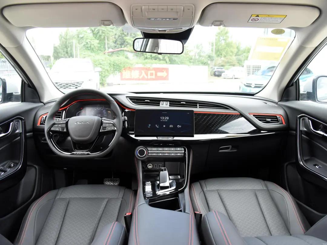 东风风神全新ax7马赫版腾空耀市,国产紧凑级suv-东风风神ax7马赫版