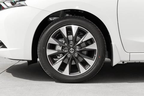 东风日产蓝鸟2017款落地多少钱,东风日产蓝鸟最新款价格多少