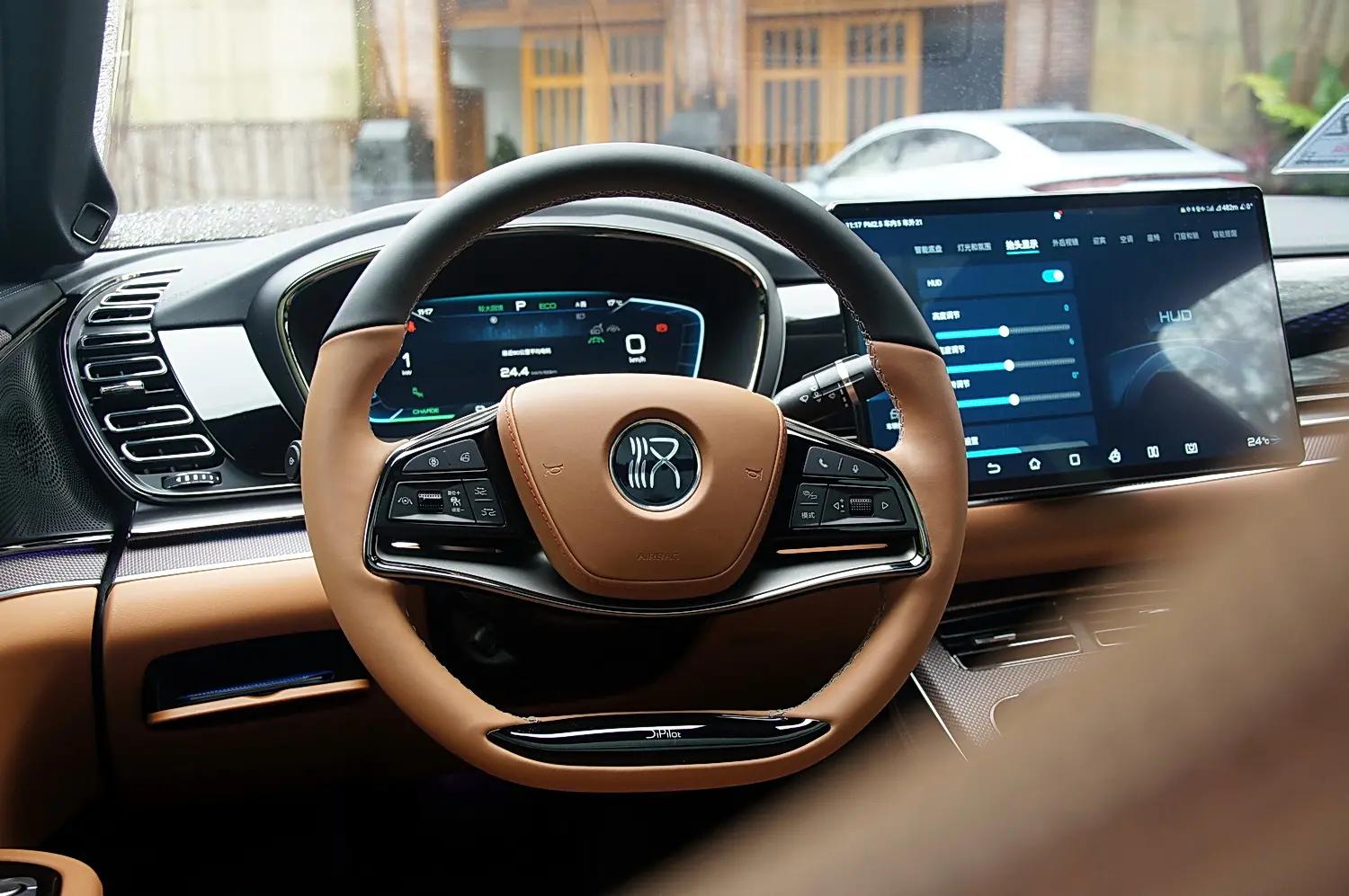 比亚迪汉ev冠军版顶配沉浸式体验,感受中式豪华比亚迪汉ev