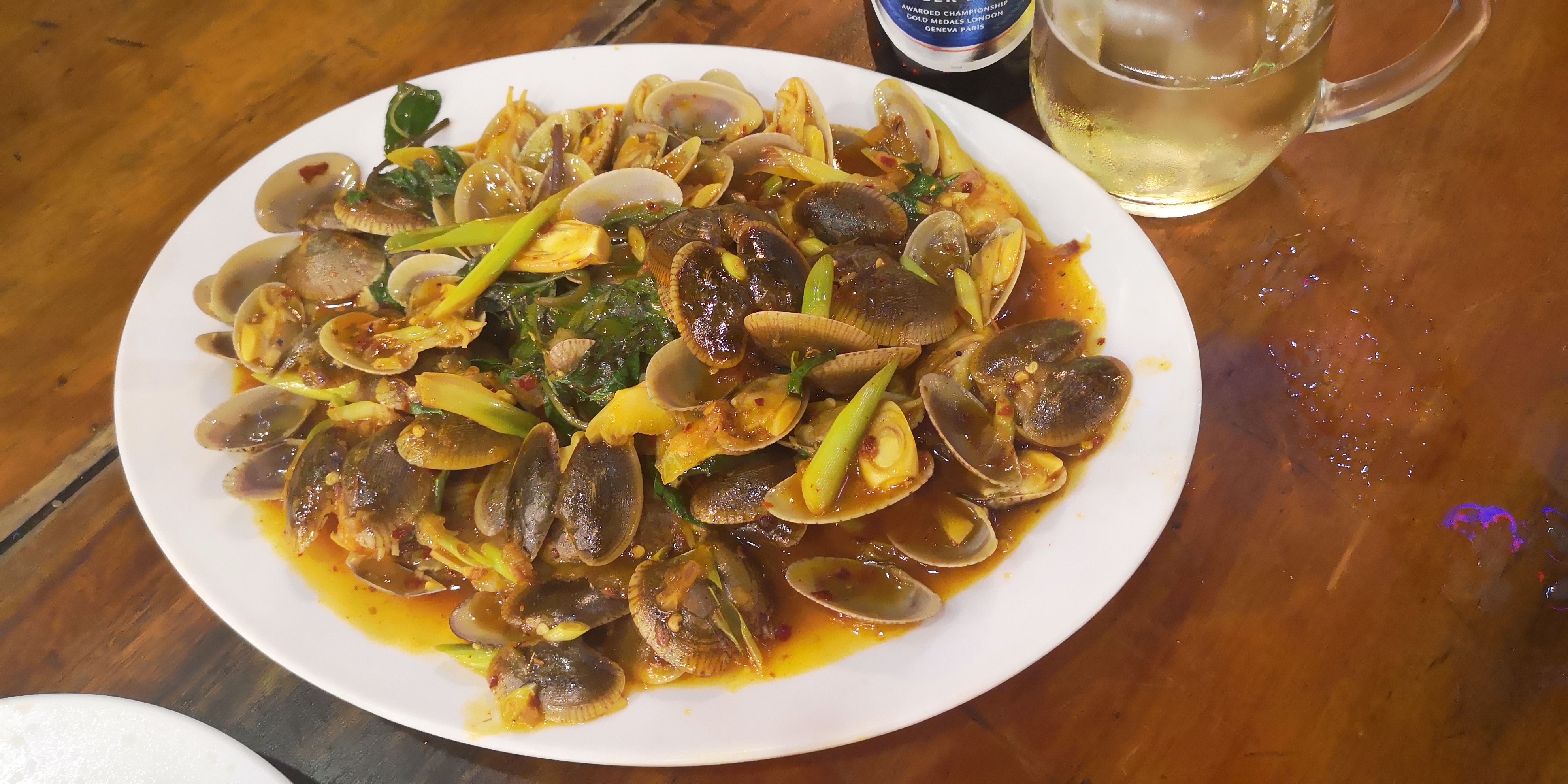 打卡越南岘港网红巴拿山佛手桥,越南岘港旅游网红打卡地