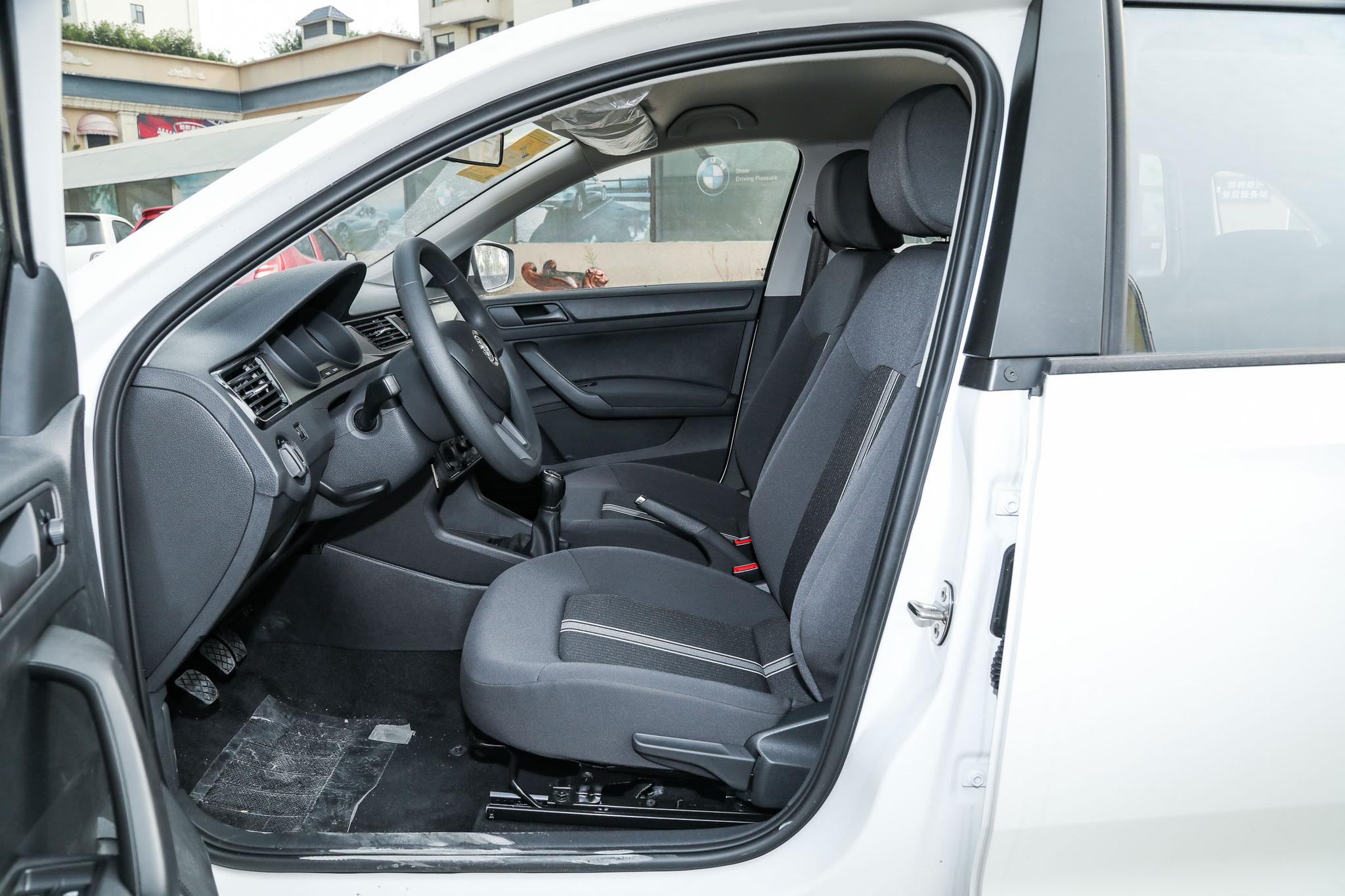 4万左右斯柯达昕动,合资家用空间大省油车推荐