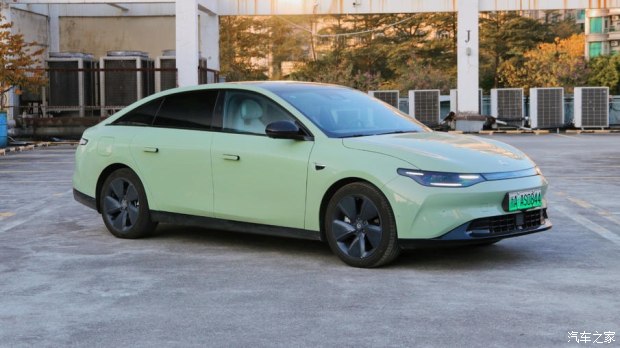 试驾零跑C01号称20万纯电轿车卷王它配吗