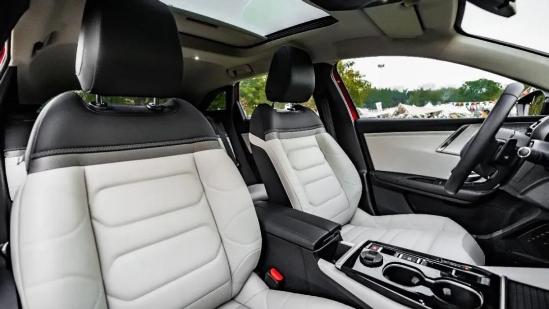 经典款凡尔赛二级车落地价,八万左右凡尔赛哪个车好