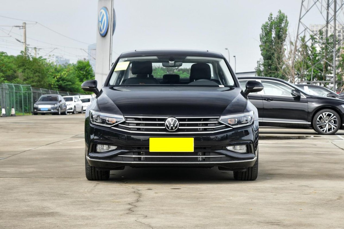 2023款迈腾380车身长度多少,迈腾380车长5米4