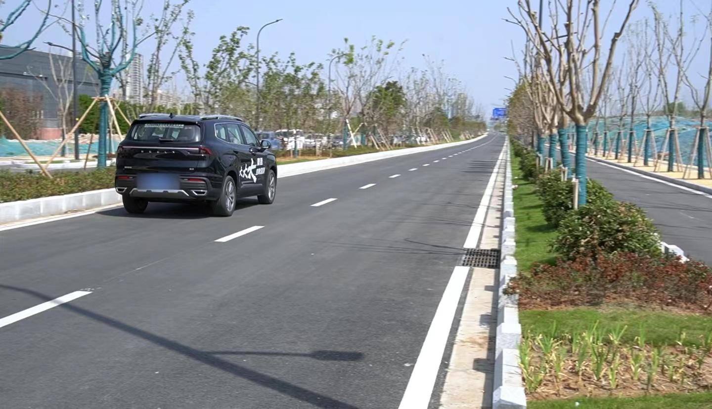 2020款吉利豪越七座第三排评测,吉利豪越1.8t加92号油好还是95号