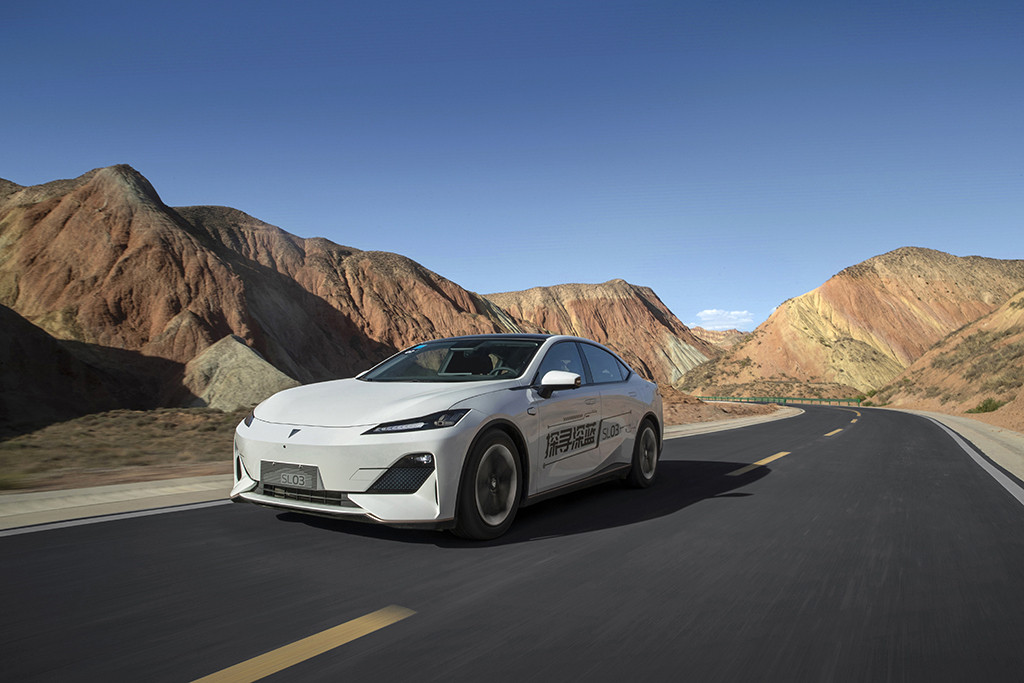 深蓝sl03纯电和model3怎么选,深蓝sl03和新款model3