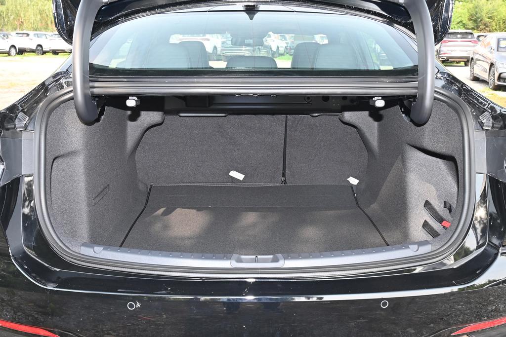 云南蒙迪欧新车落地价,云南蒙迪欧豪华最新落地价